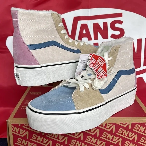 Vans Sk8-Hi Tapered
Pig Suede/Sherpa Multi Co
VN0A7Q5PMUL
WMNS Platforms - Picture 9 of 16